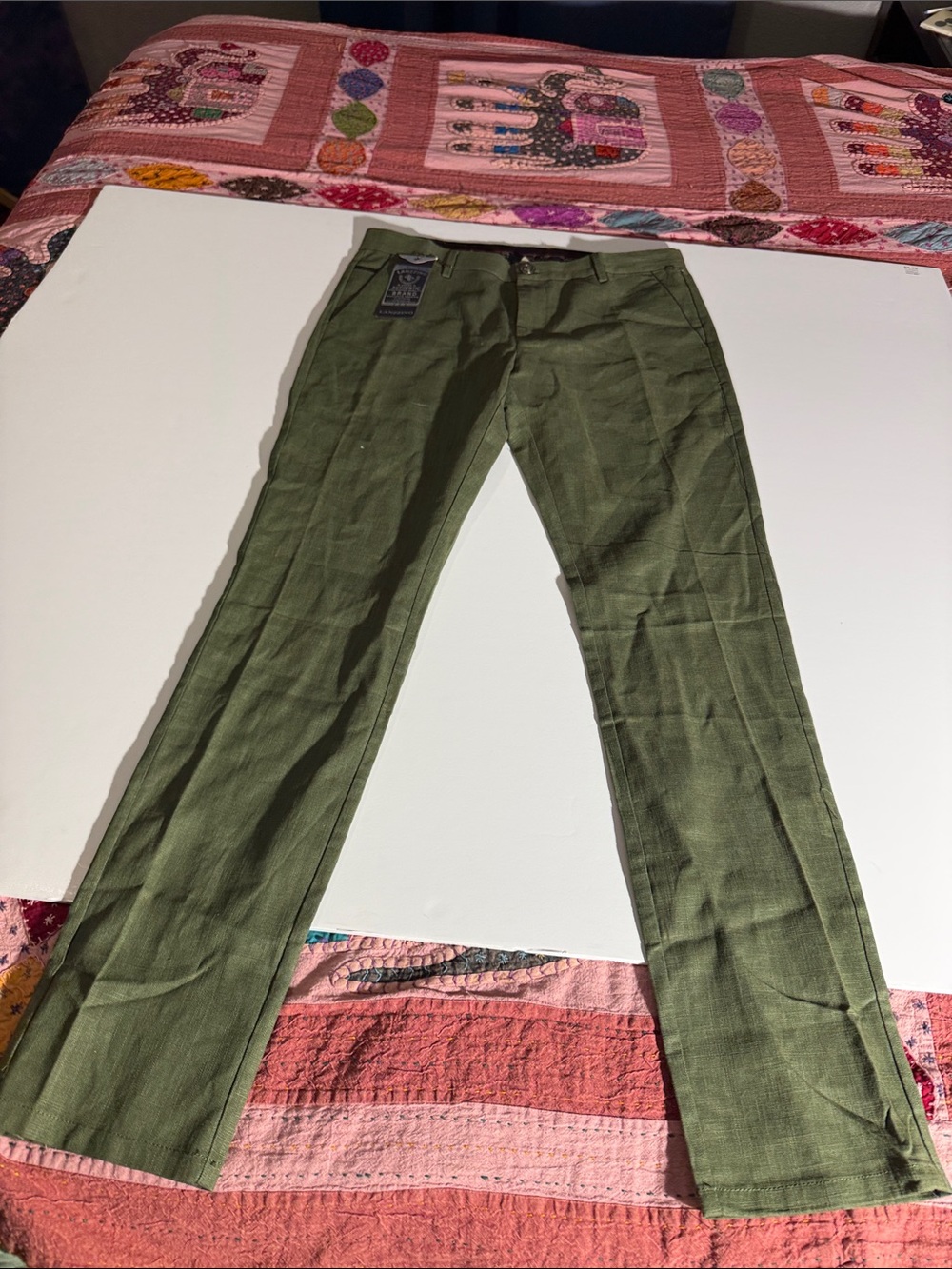 Men's Olive Green Straight Leg linen pants with black embellished pockets 34x34